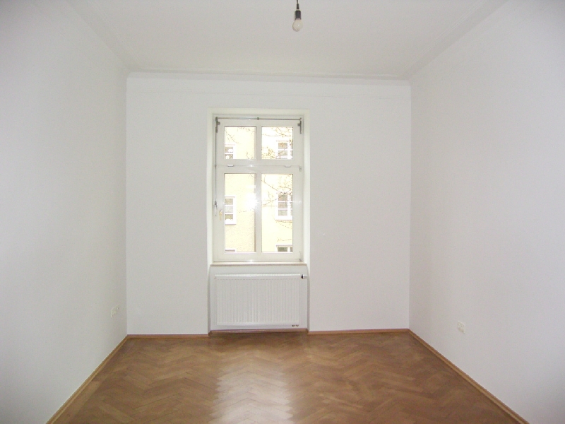Wohnen im Herzen von Alt-Sendling: 3,5-Zimmer-Altbauwohnung Nähe Südbad